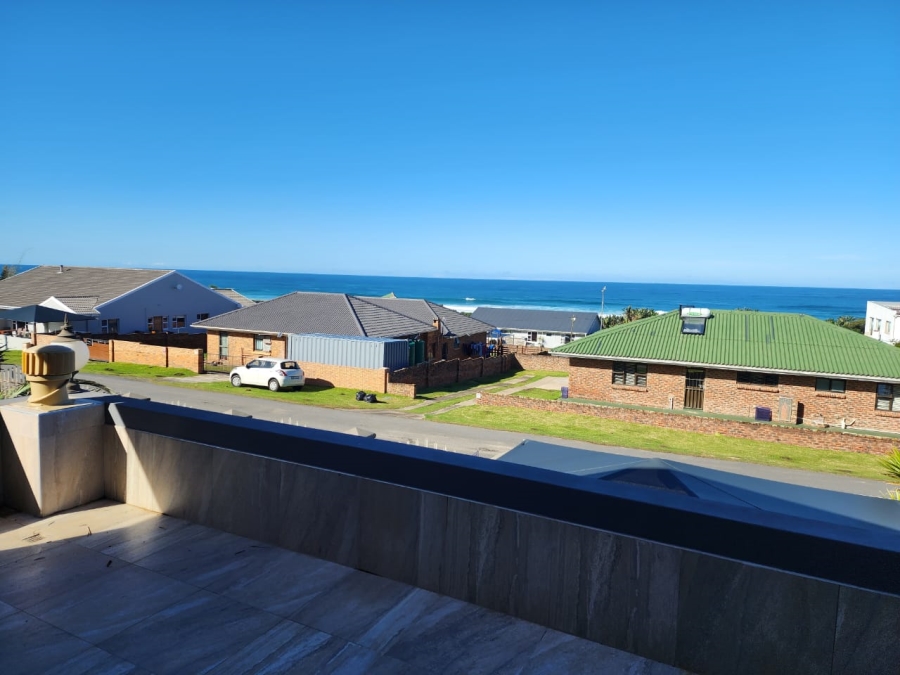 3 Bedroom Property for Sale in Winterstrand Eastern Cape